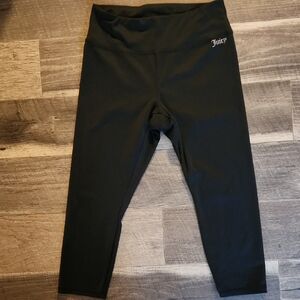 Juicy Couture Black Capris